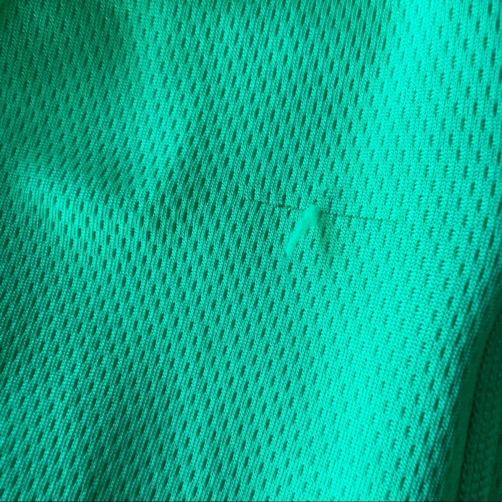 - Adidas Sz L Shamrock Run 3-Stripe Long Sleeve Fitness Top! EUC! - Picture 8 of 12
